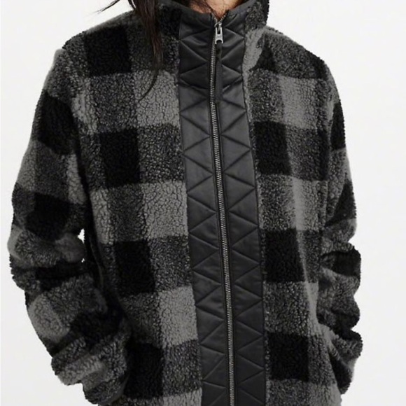 Abercrombie & Fitch Jackets & Blazers - Abercrombie & Fitch Black and Gray Teddy Jacket